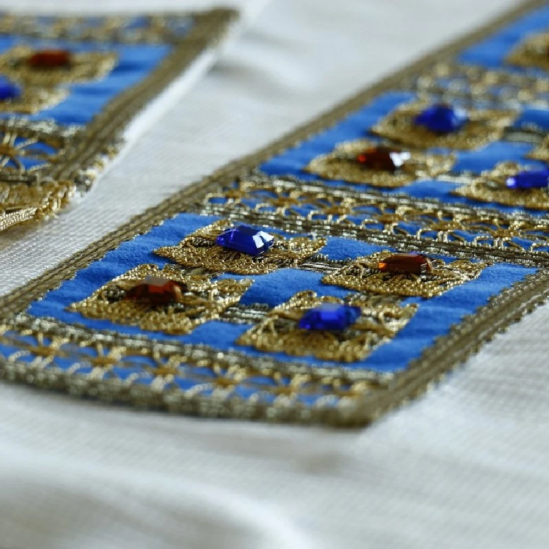 detalle casulla mariana